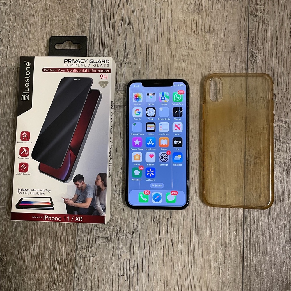 Apple iPhone X  white pristine condition fast shipping